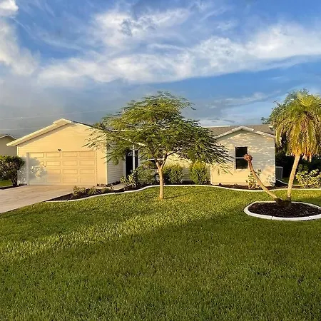 House Whitehaven In Cape Coral Vila